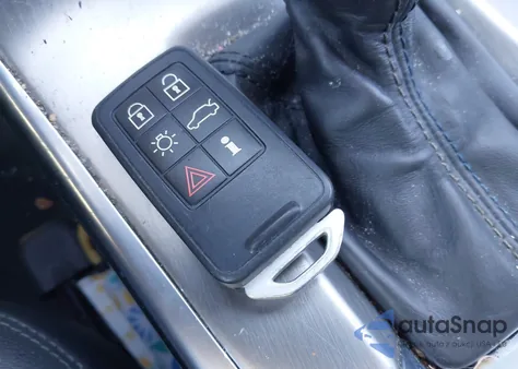 2013 Volvo Xc60 3.2/3.2 Platinum/3.2 Premier/3.2 Premier Plus из США, поврежденный, VIN YV4952DL5D2407389